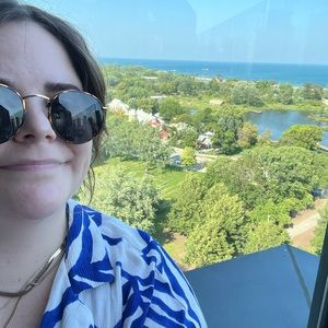 Meet your Posher, Nora